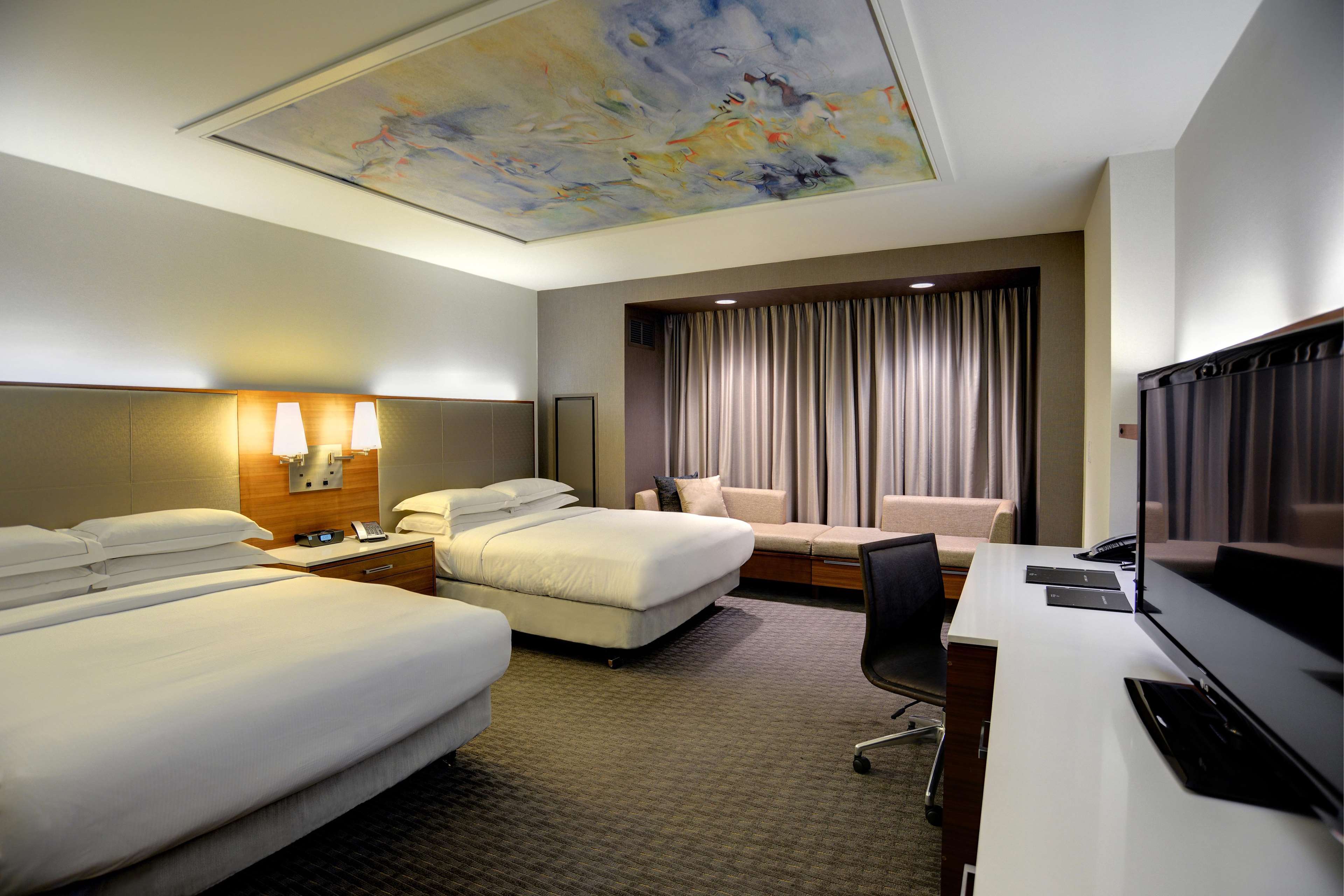 Hilton Columbus Downtown Photo