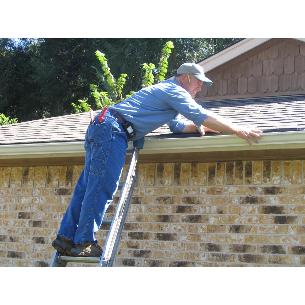 Reliable Rain Gutter Logo