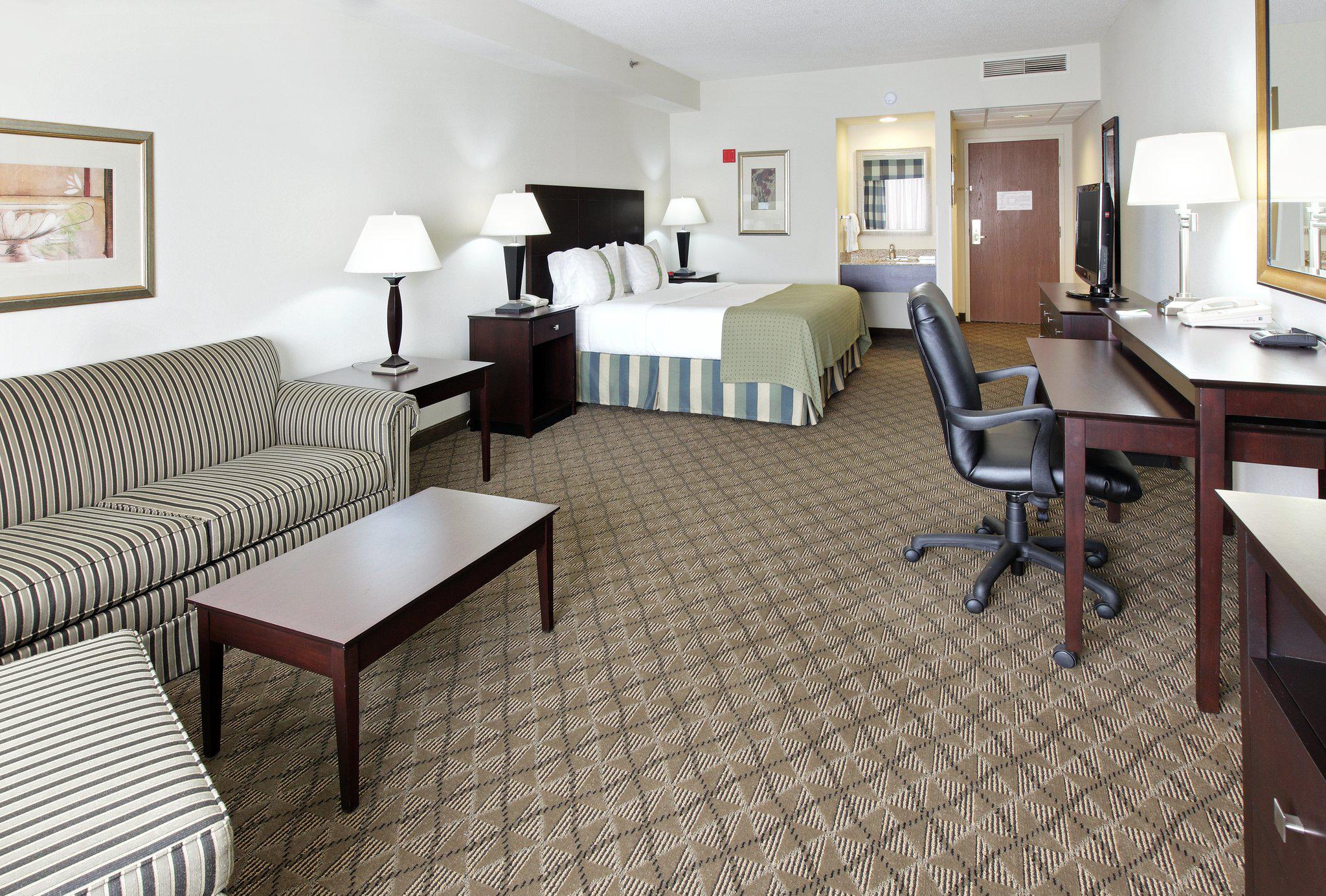 Holiday Inn Springdale/Fayetteville Area Photo