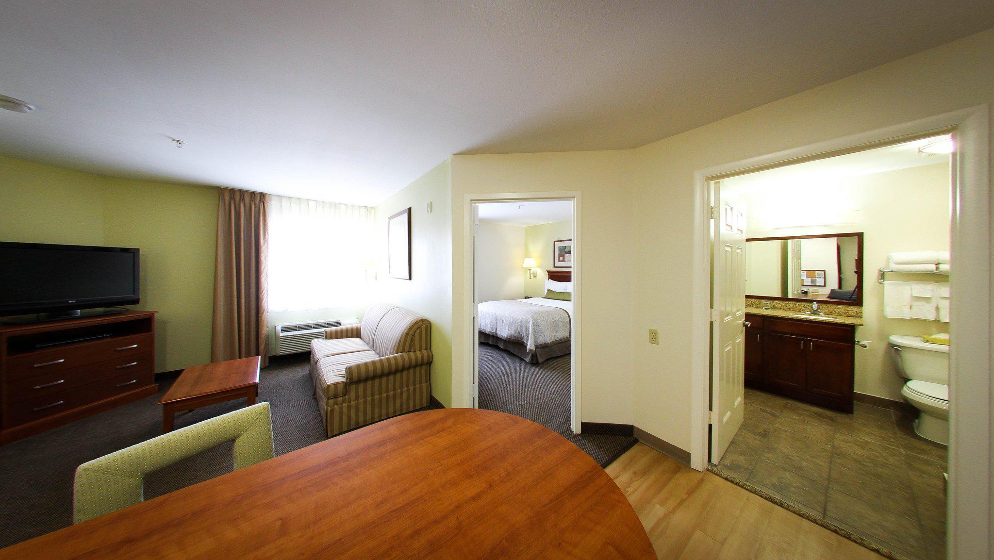 Candlewood Suites Houston Westchase - Westheimer Photo