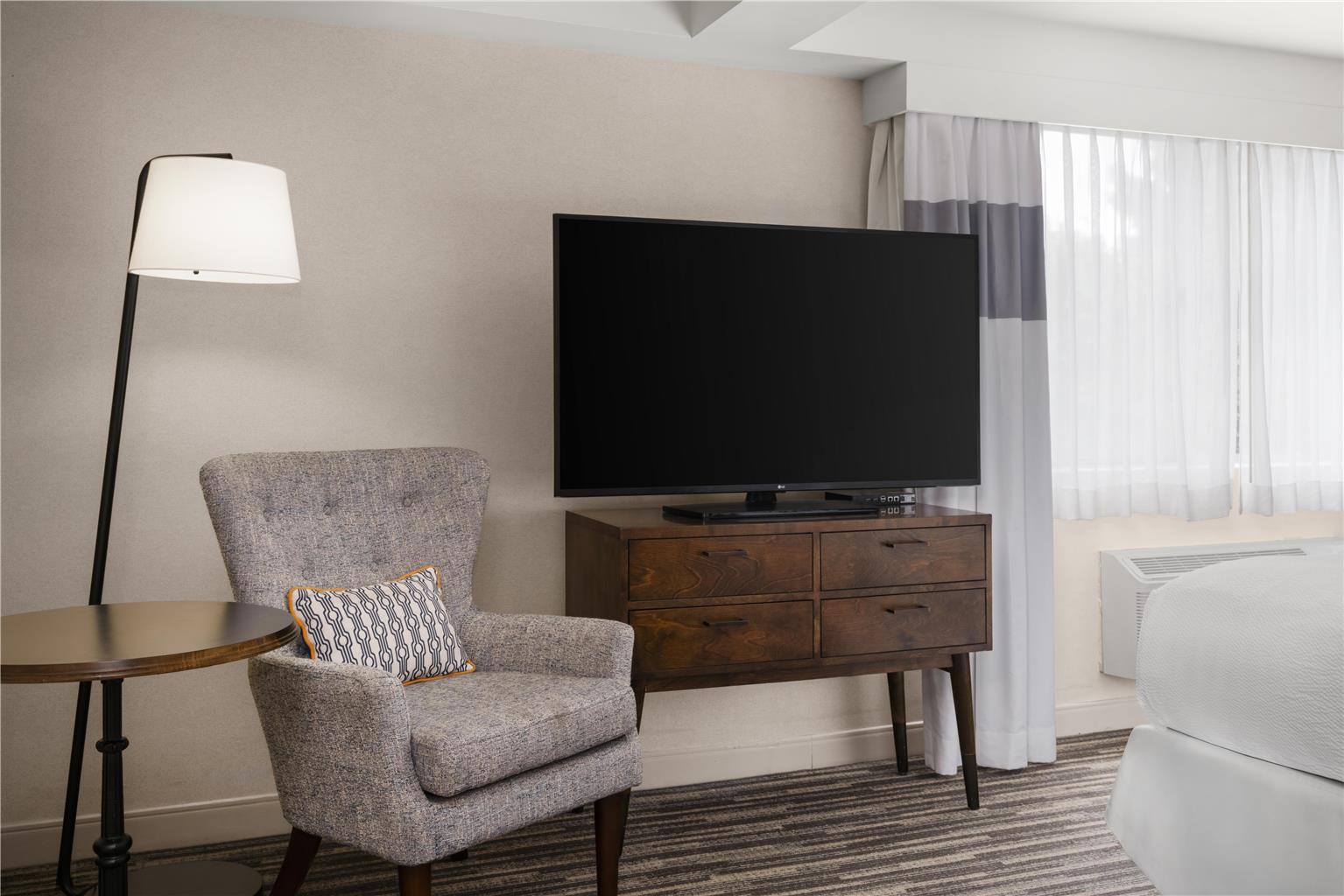Best Western Premier Plainview-Long Island Hotel Image
