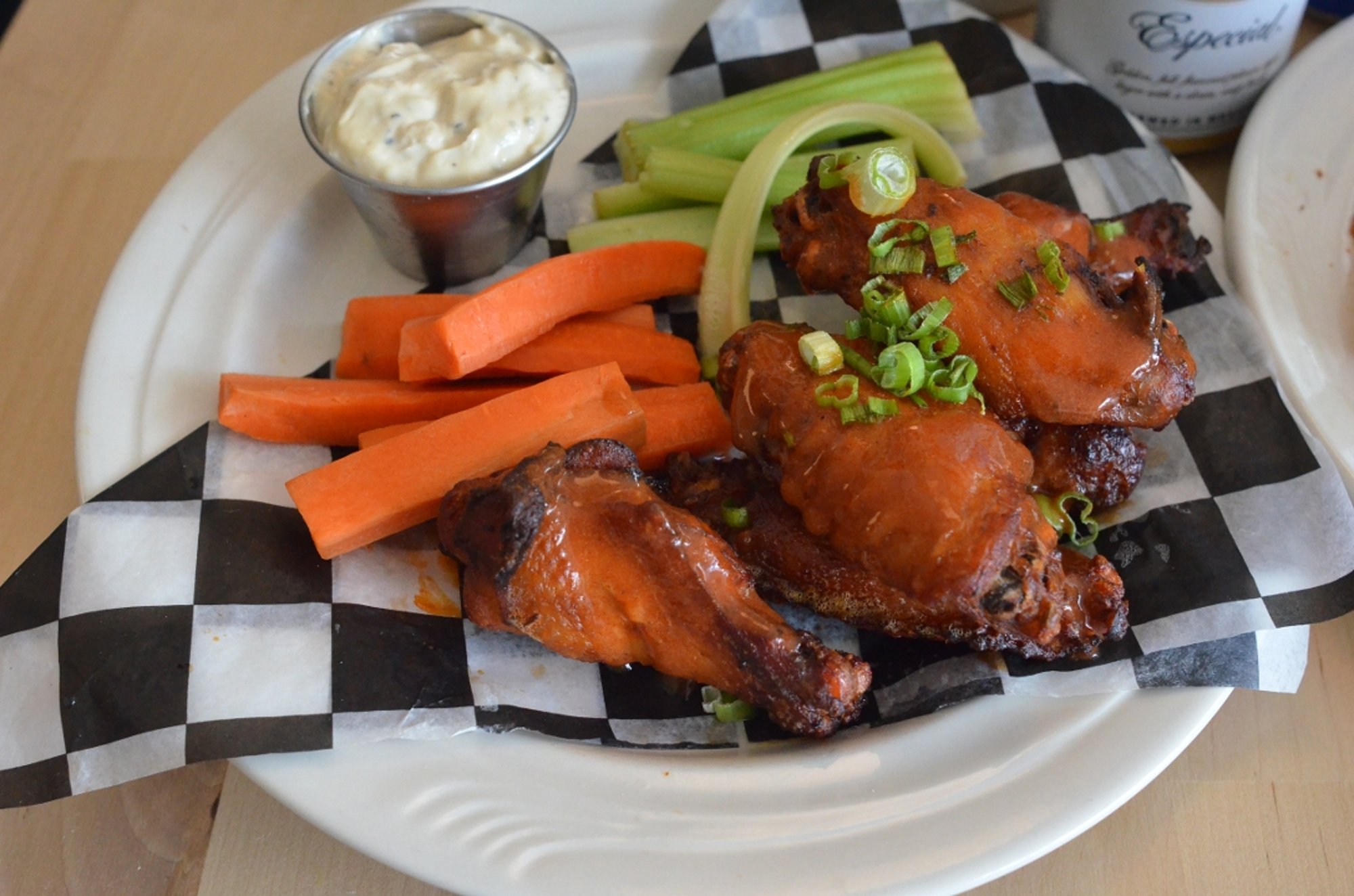 6 Wings