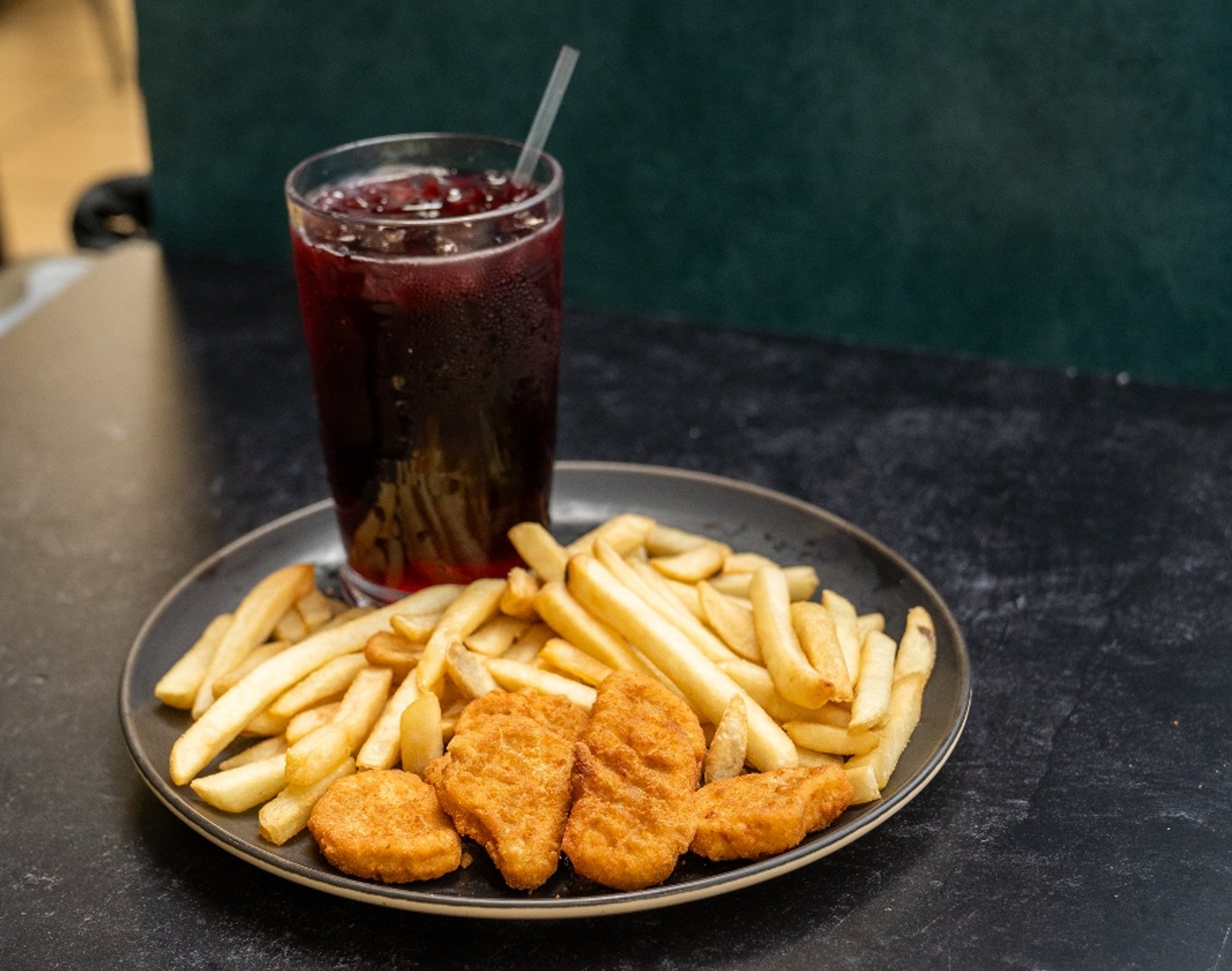 Kids Chicken Nuggets & Fries