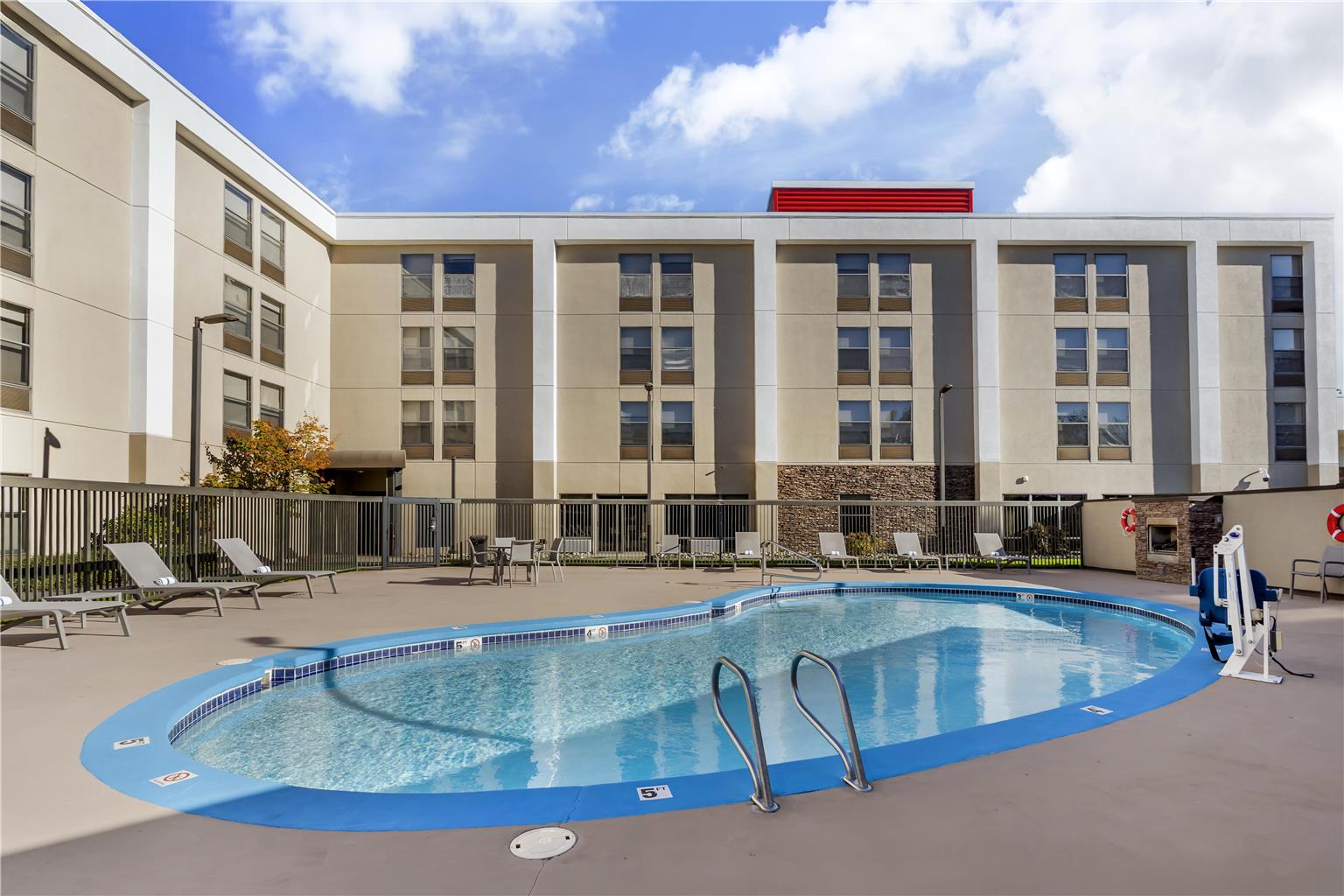 Best Western Plus Bellingham Image