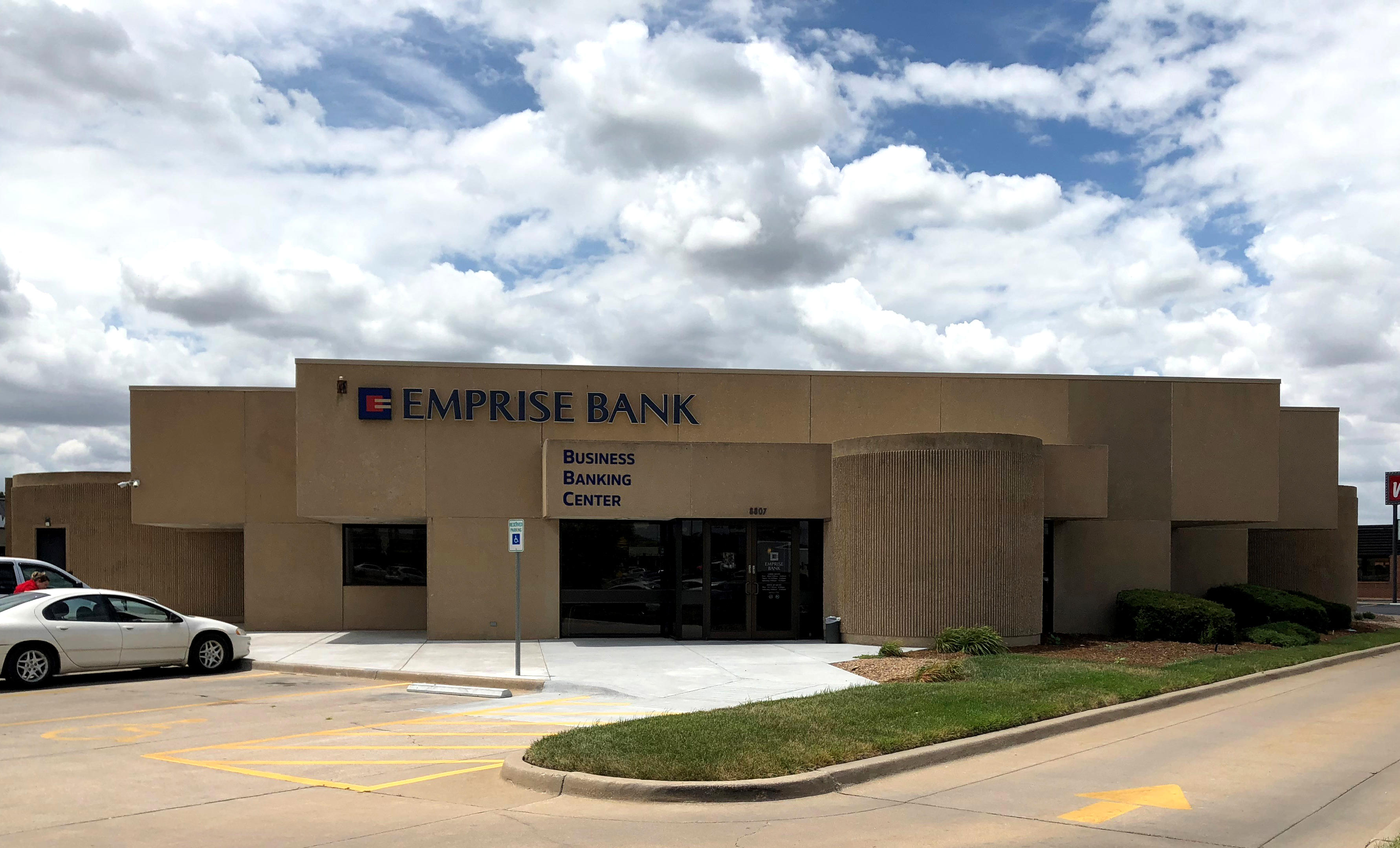 Emprise Bank Photo