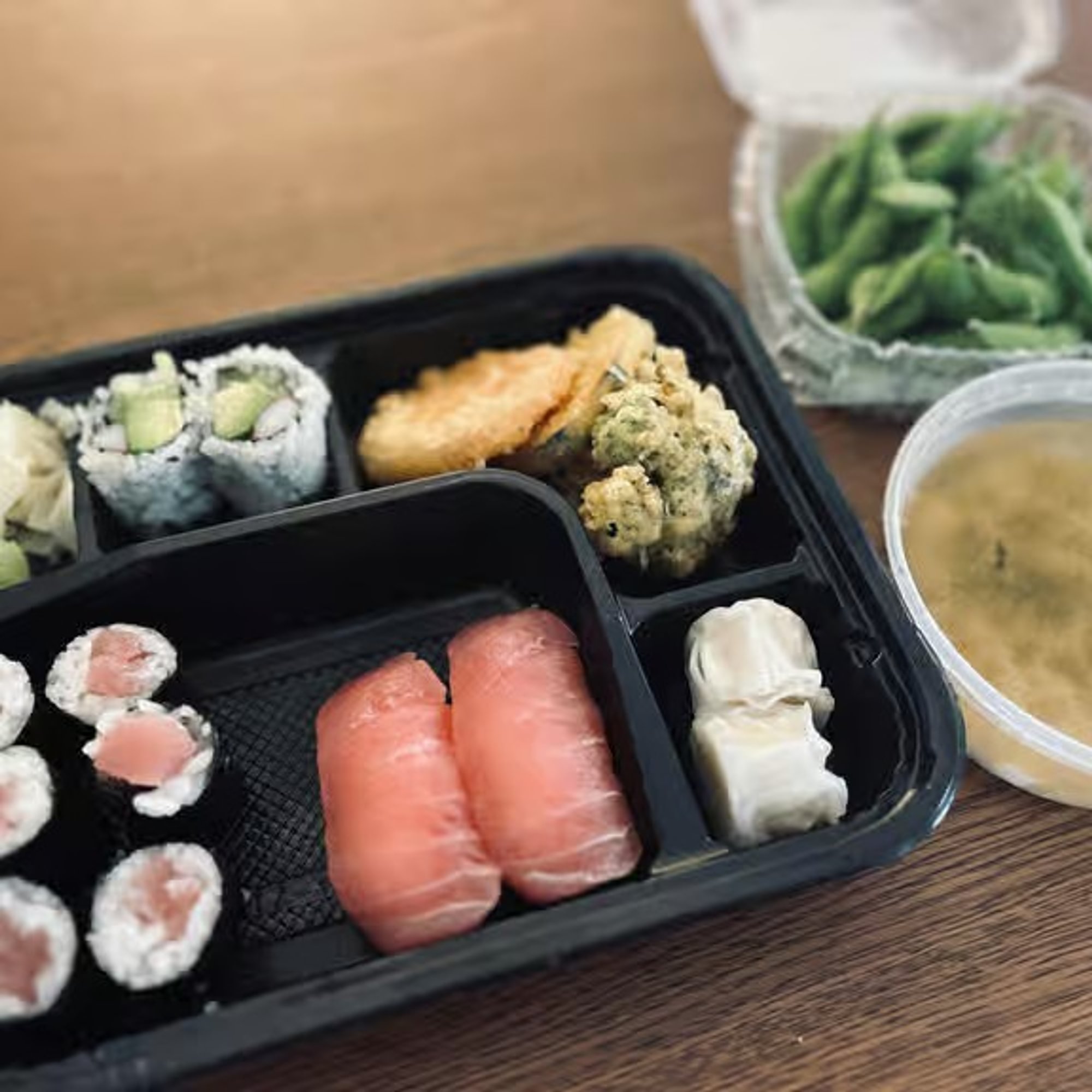 L- Tuna Bento Box