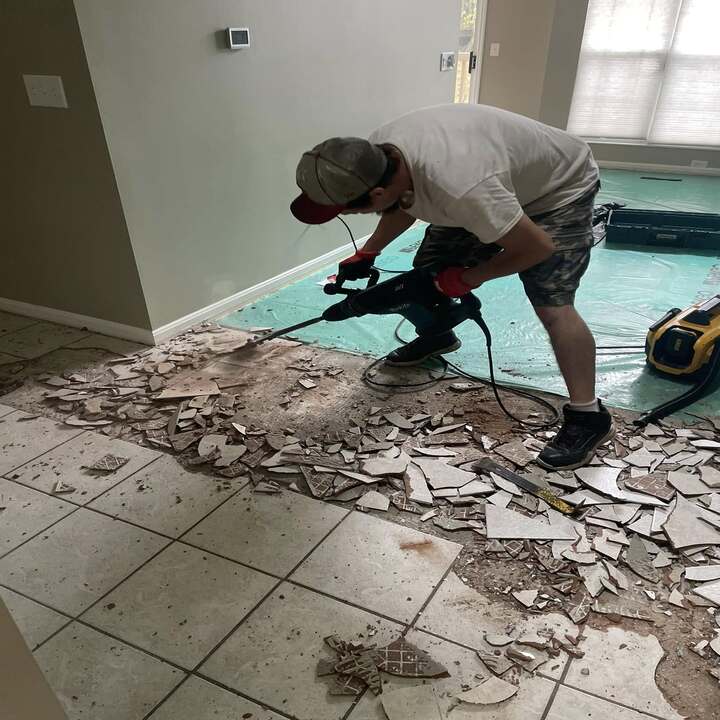 Freshlook Interiors and Exteriors LLC Image