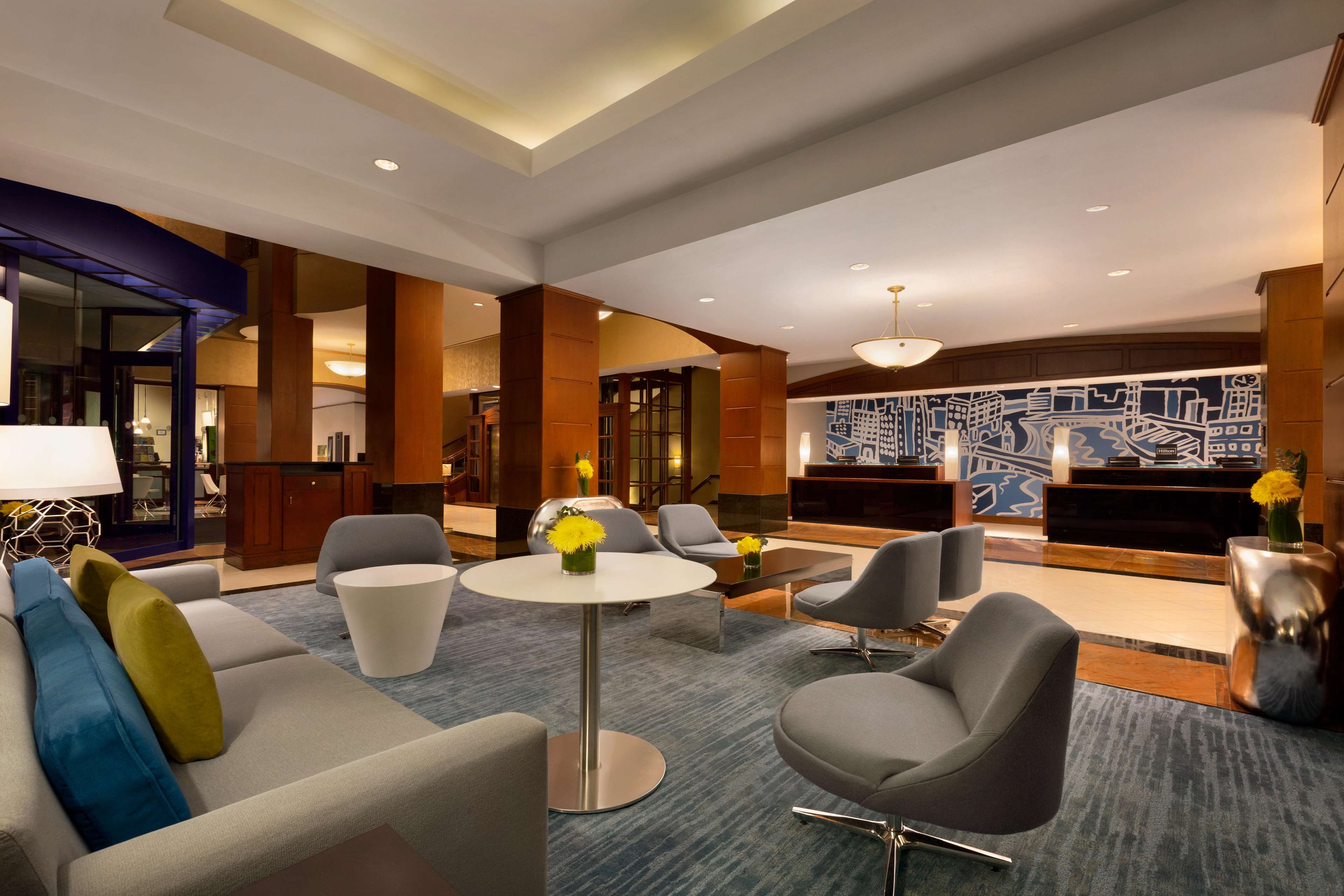 Hilton Chicago/Magnificent Mile Suites Photo