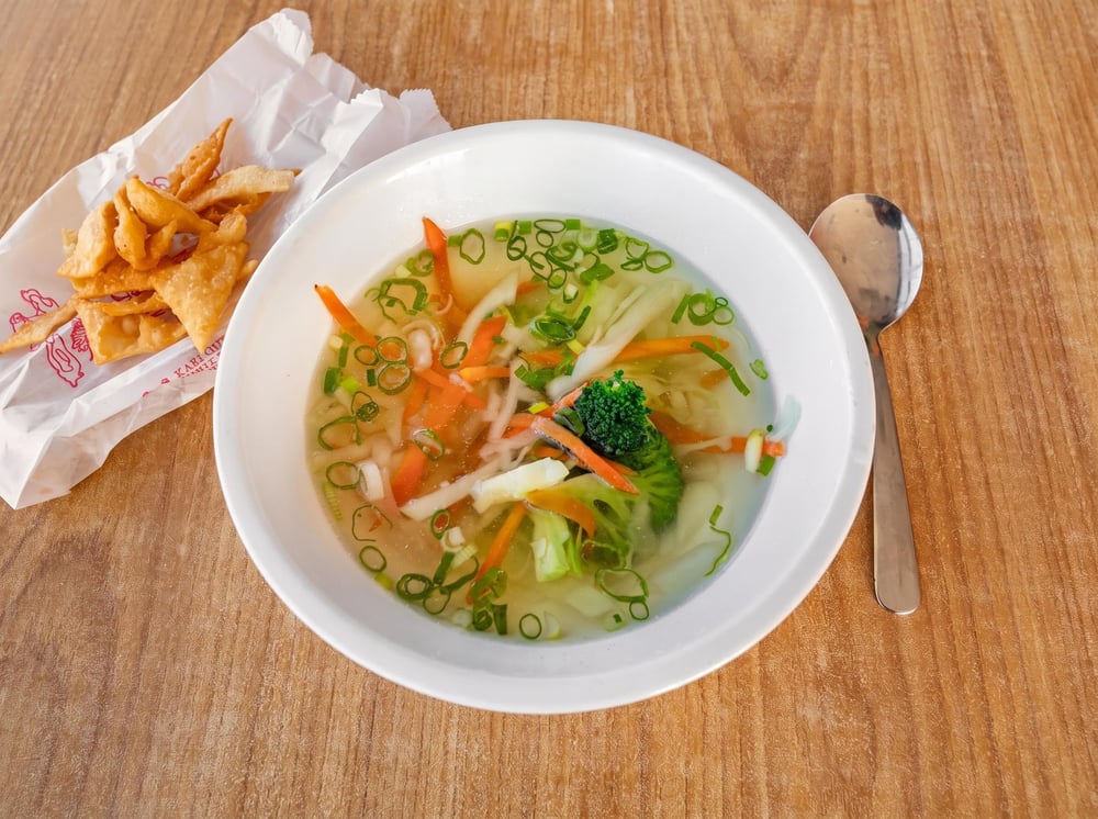 VEGETABLE SOUP SMALL (12 OZ)