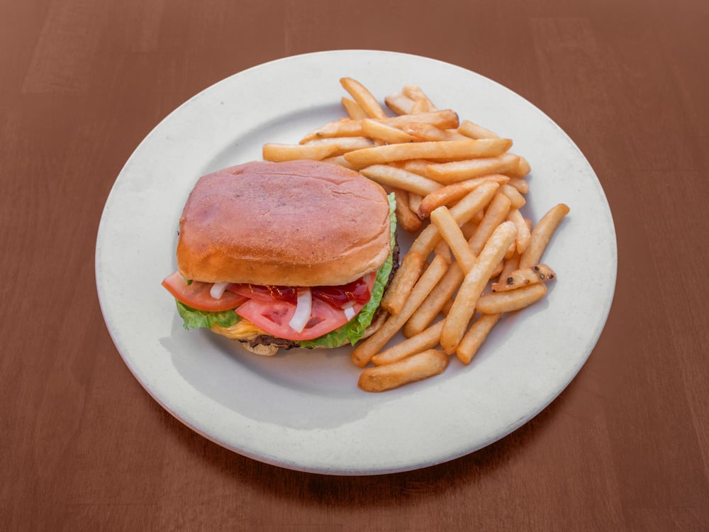 Hamburguesa Con Papas Fritas / Burgers with Fries