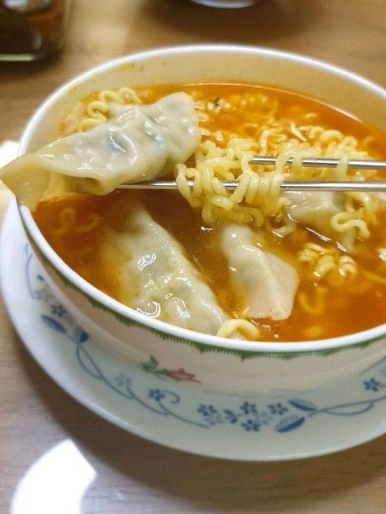 Mandu Ramen