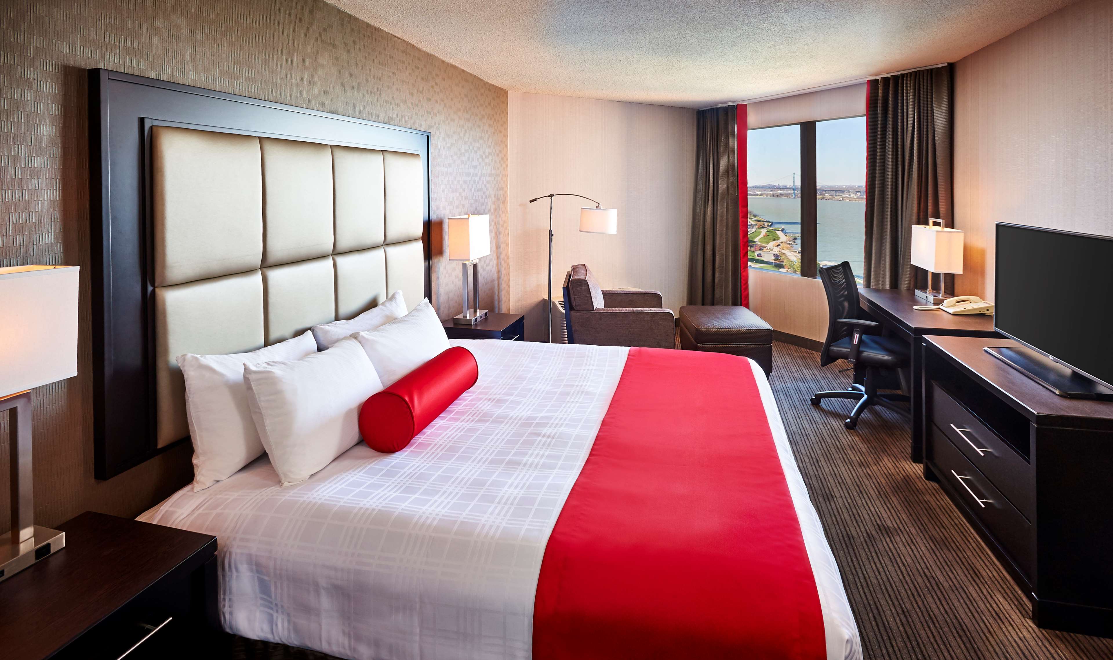 Images Best Western Plus Waterfront Hotel