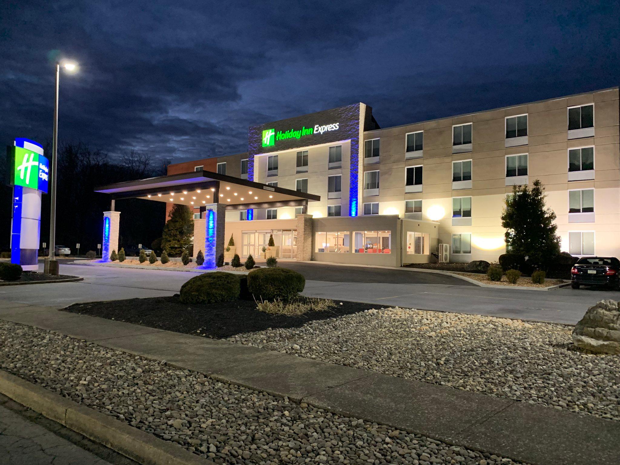 Holiday Inn Express Allentown North Photo