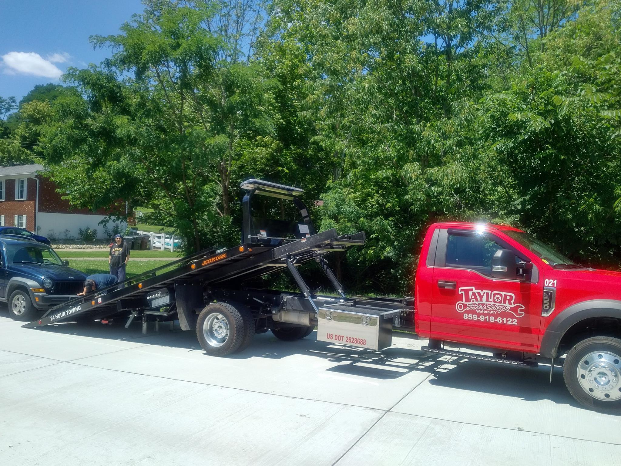 Taylor Truck & Auto Repair & Towing Photo