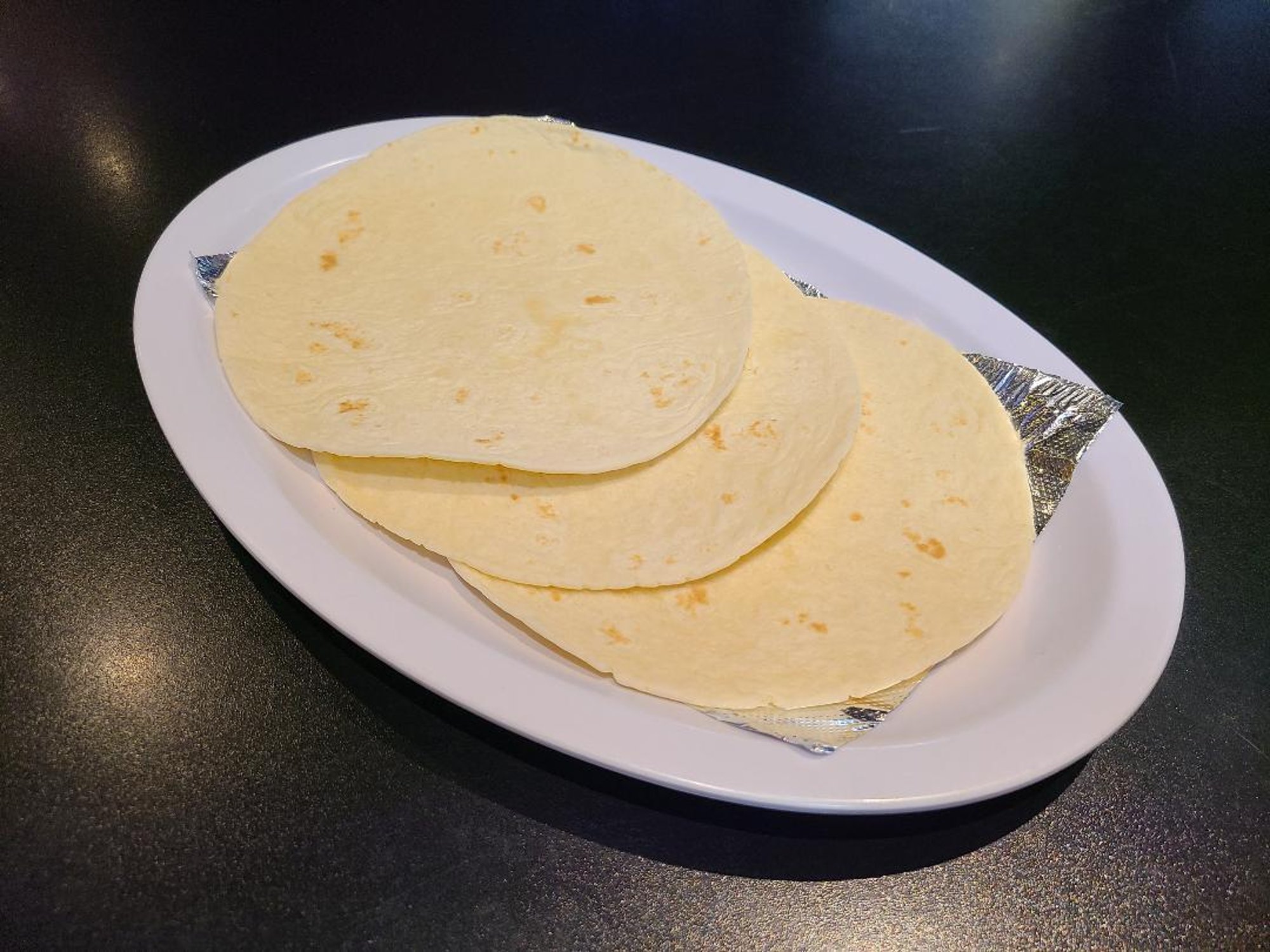 Flour Tortilla (Side)