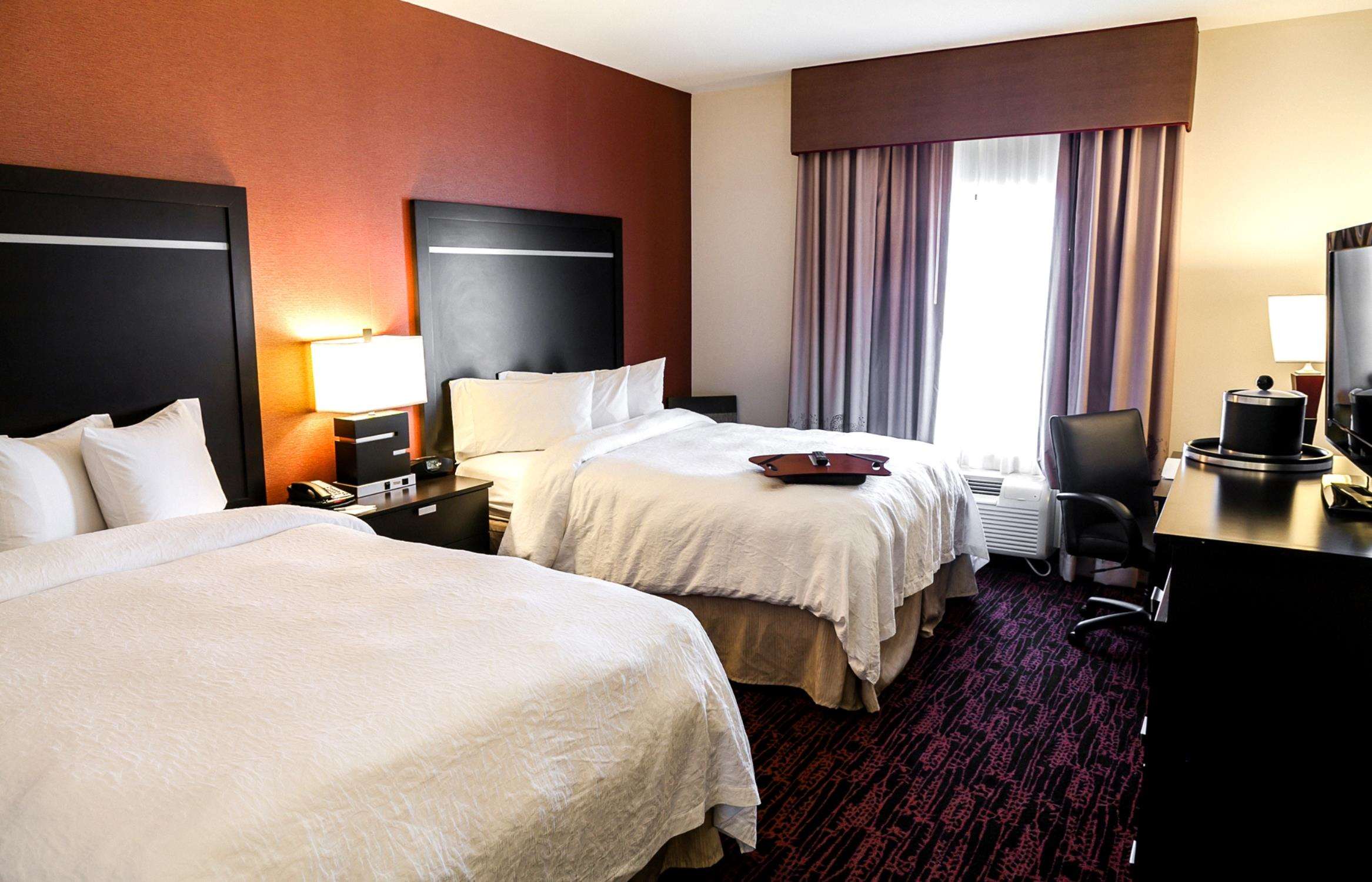 Hampton Inn & Suites Tulsa/Central Photo