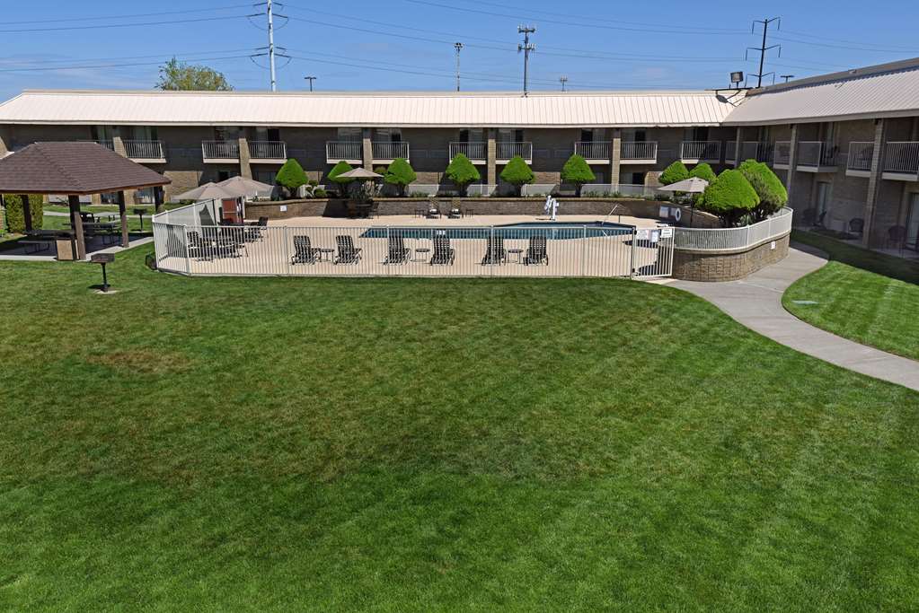 Best Western Plus Ahtanum Inn Image