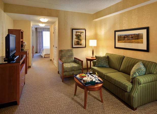 Images Hilton Garden Inn Lakewood