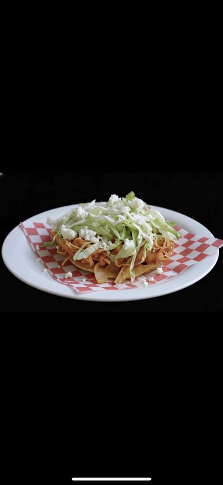 Tostada de Tinga