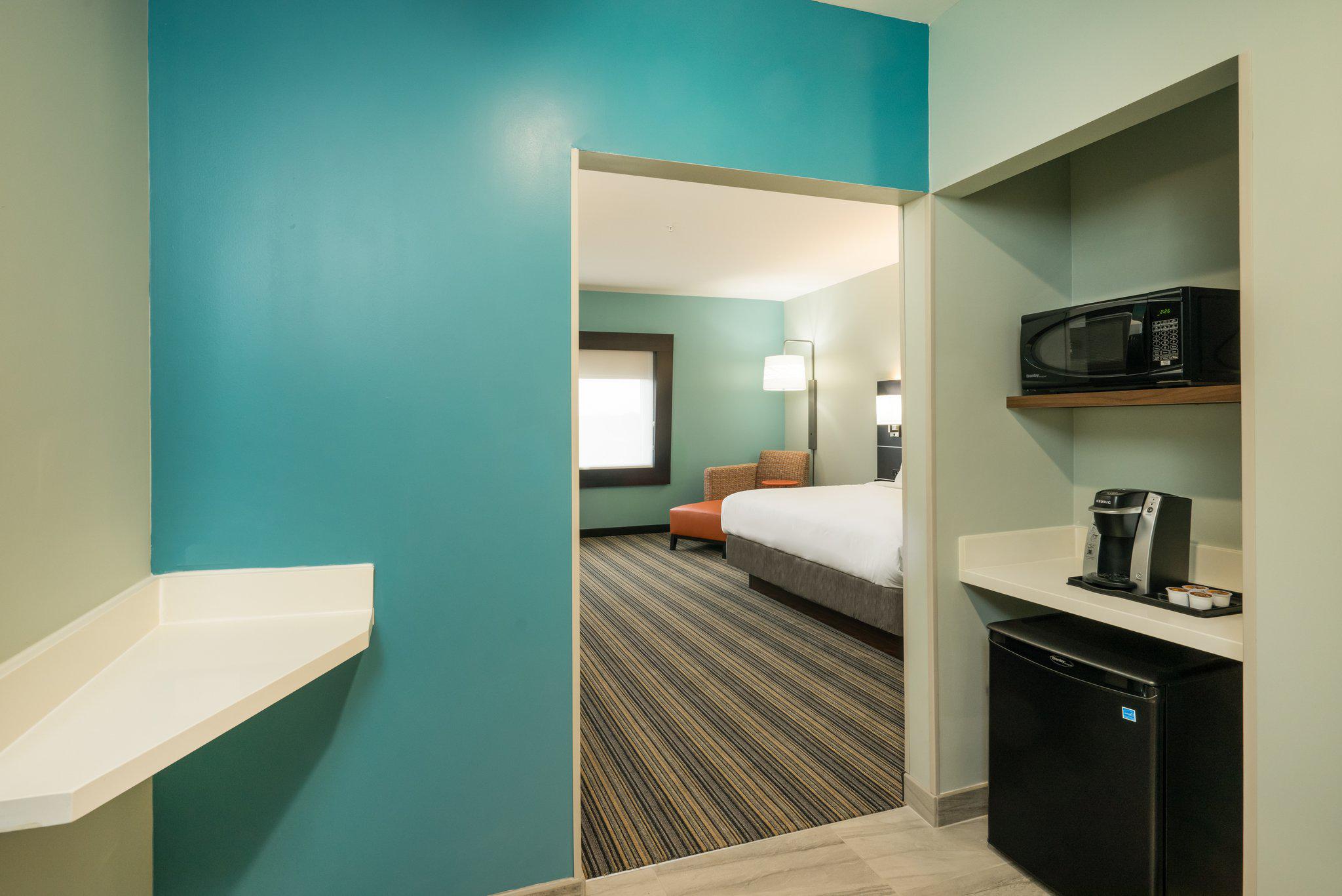 Holiday Inn Express & Suites Greenville SE - Simpsonville Photo