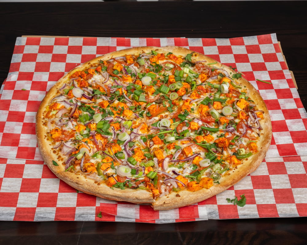 Medium 14" Tandoori Paneer Pizza