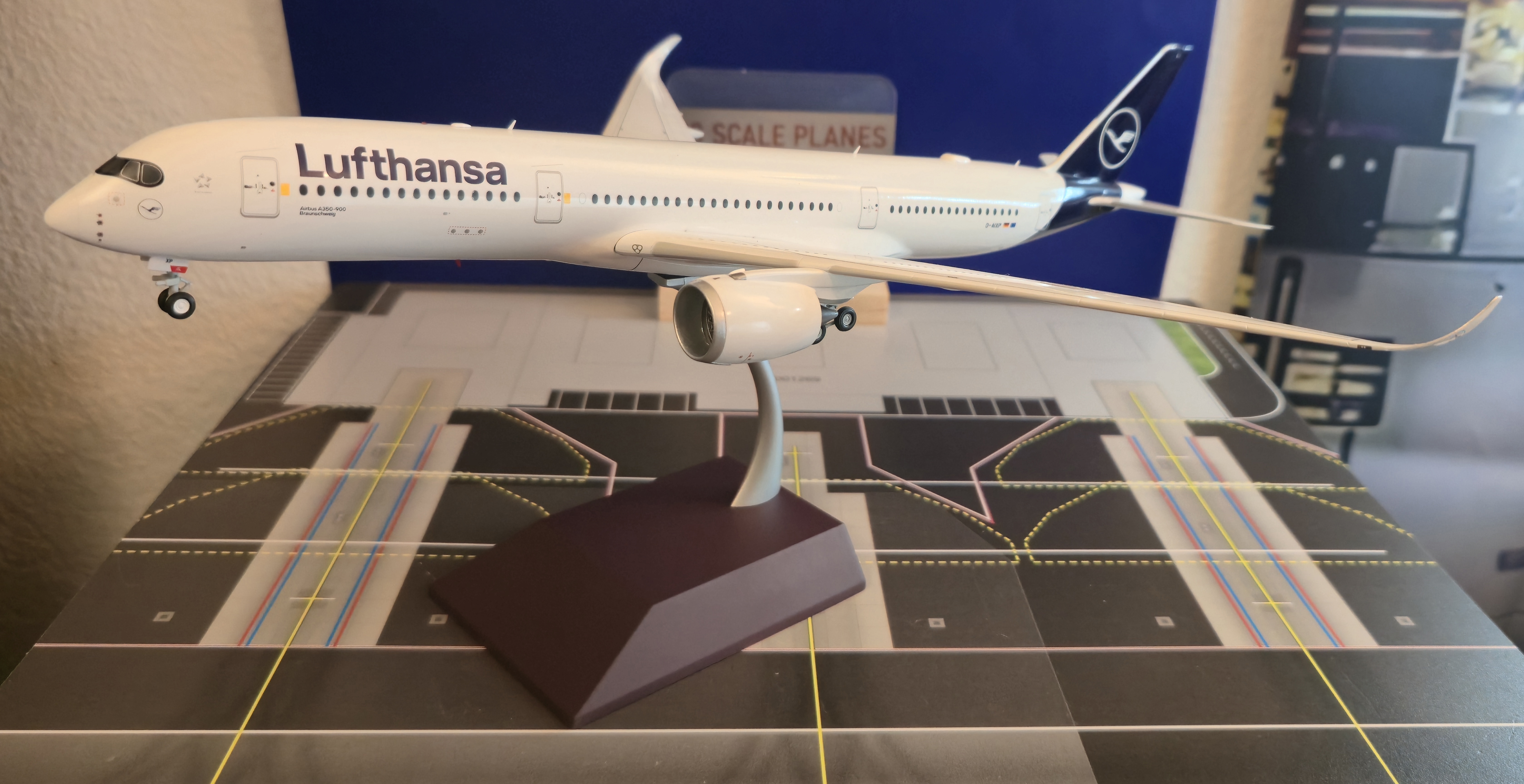 Lufthansa Airbus A 350-941 D-AIXP Geminijets 1:200