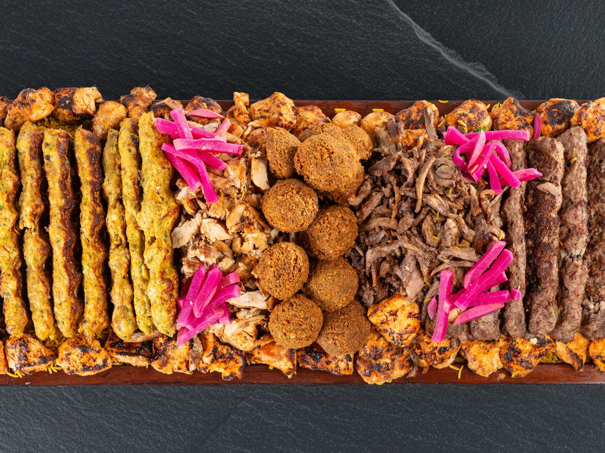 Platter for 10 People / صينية لـ 10 أشخاص
