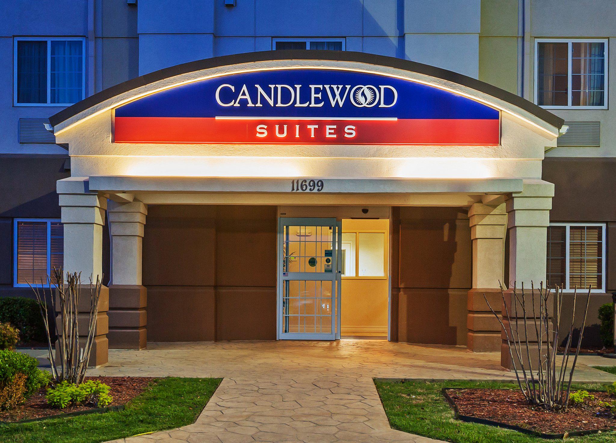 Candlewood Suites Owasso Photo