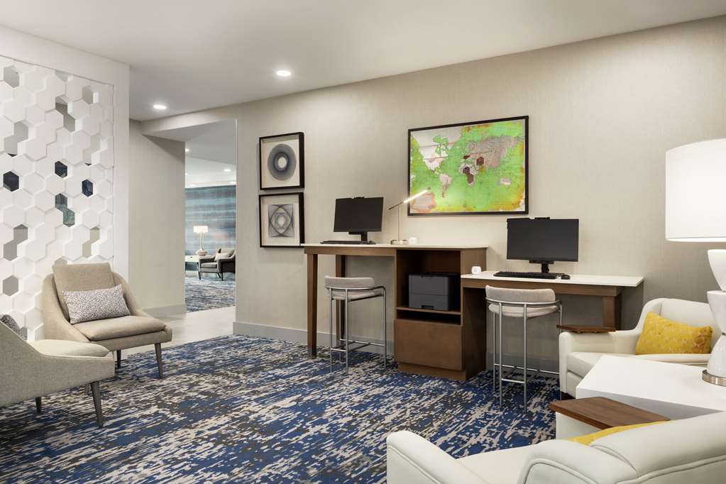 Homewood Suites by Hilton McDonough Image