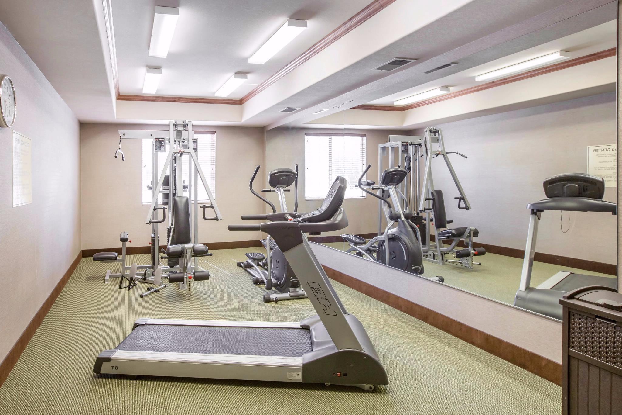 Comfort Inn & Suites Image