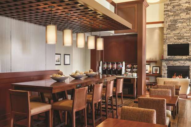 Images Hampton Inn & Suites Mystic