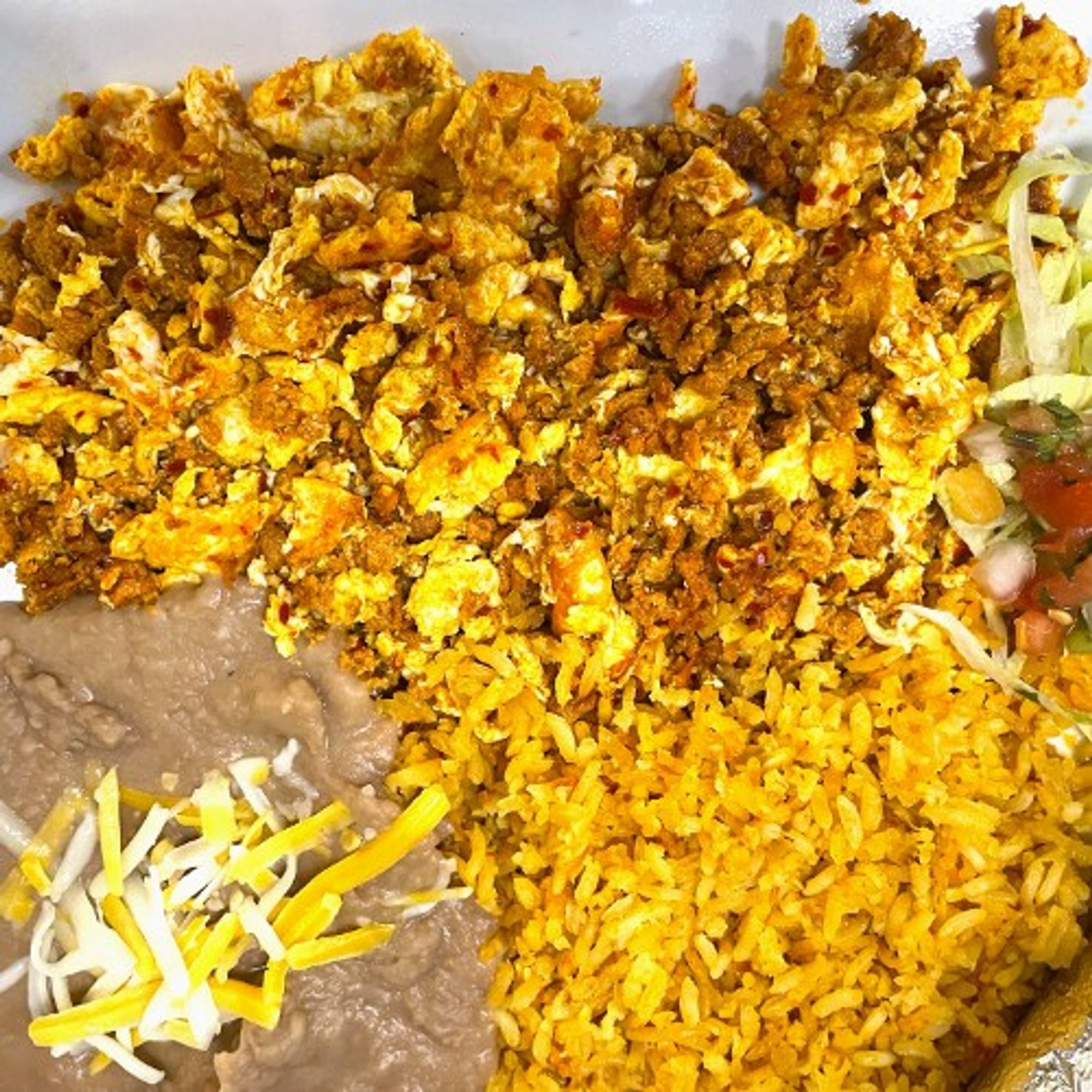 HUEVOS CON CHORIZO