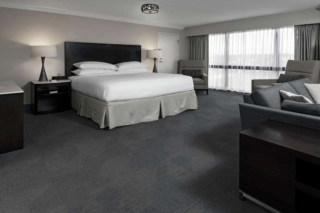 Hilton Greenville Image