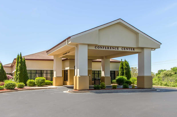 Images Comfort Suites