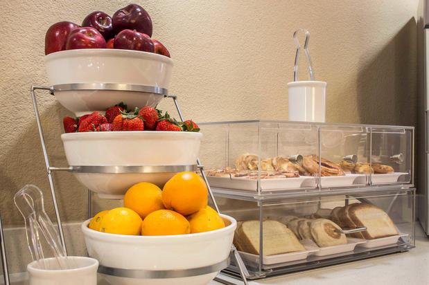 Images Comfort Inn & Suites at Talavi