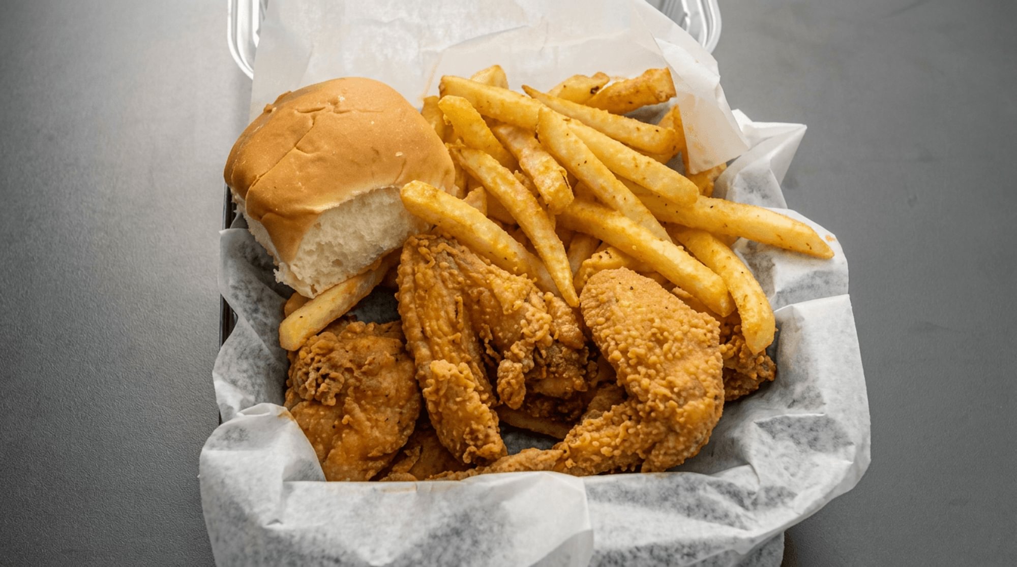 4 PC Whole Wings with Fries & Can of Soda
