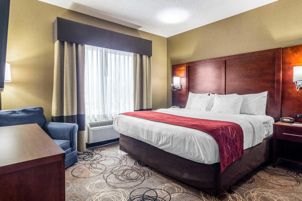 Images Comfort Suites