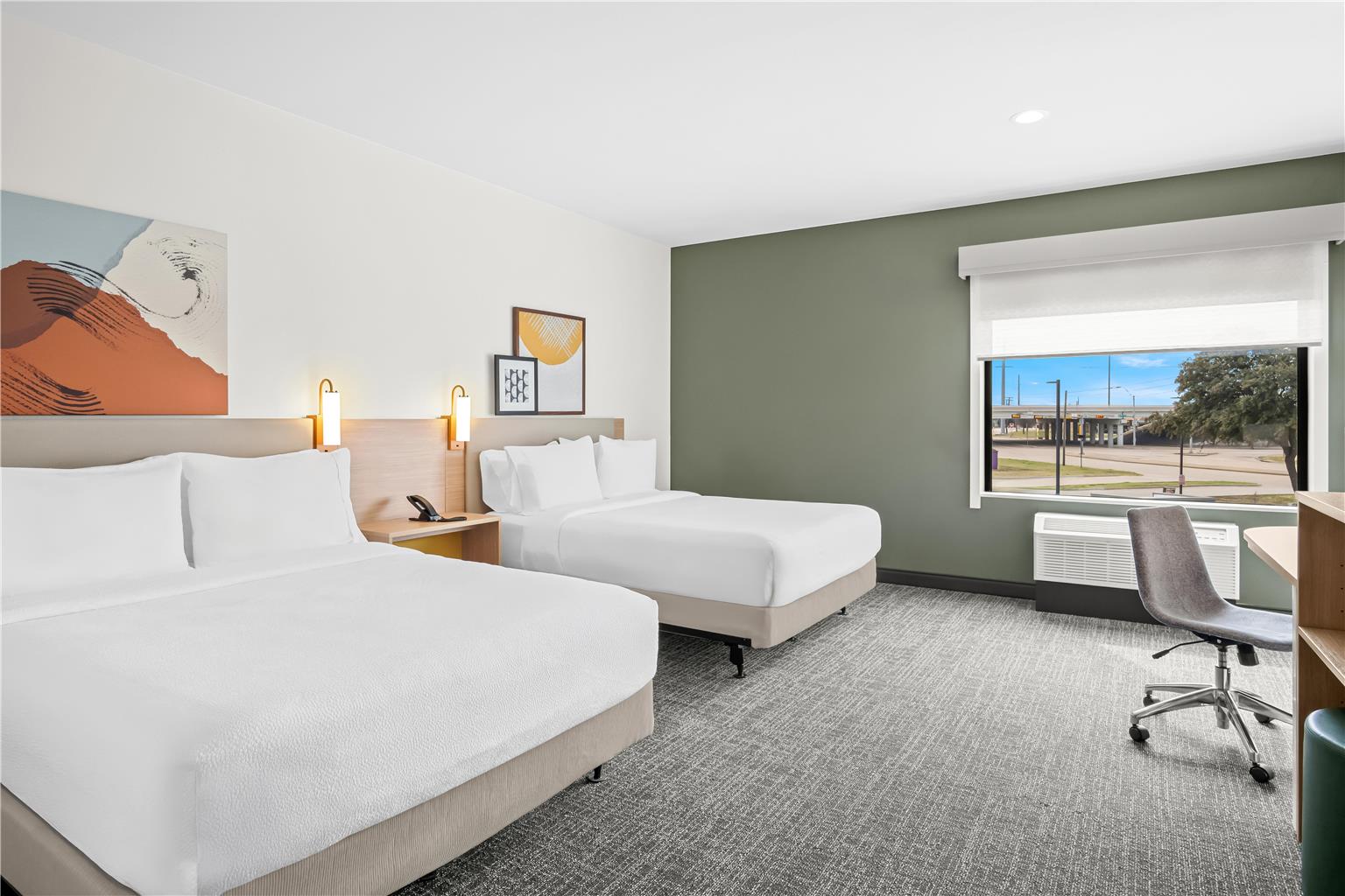 Spark by Hilton Garland Dallas East Image