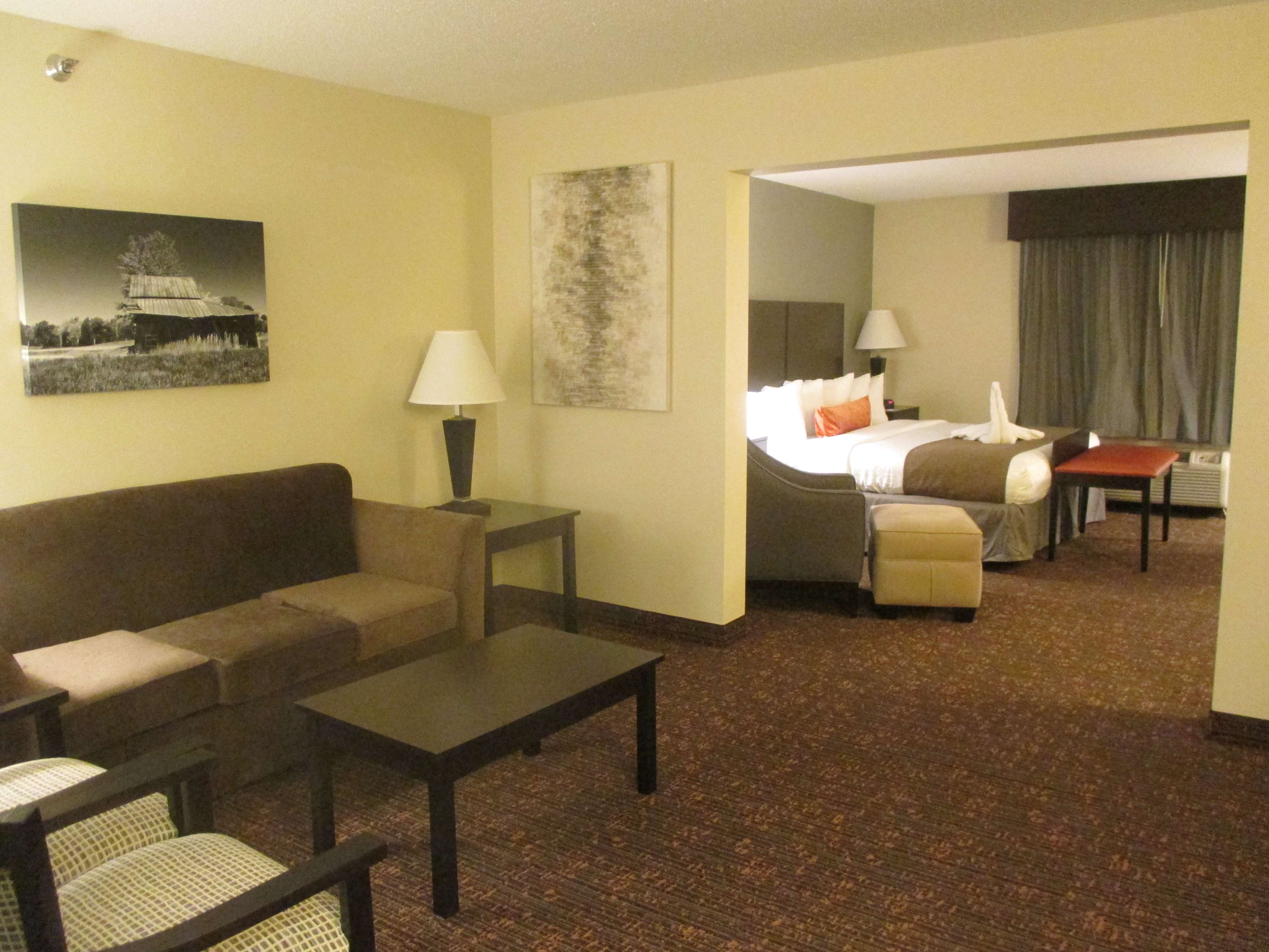 Best Western Plus Omaha Airport Inn Photo