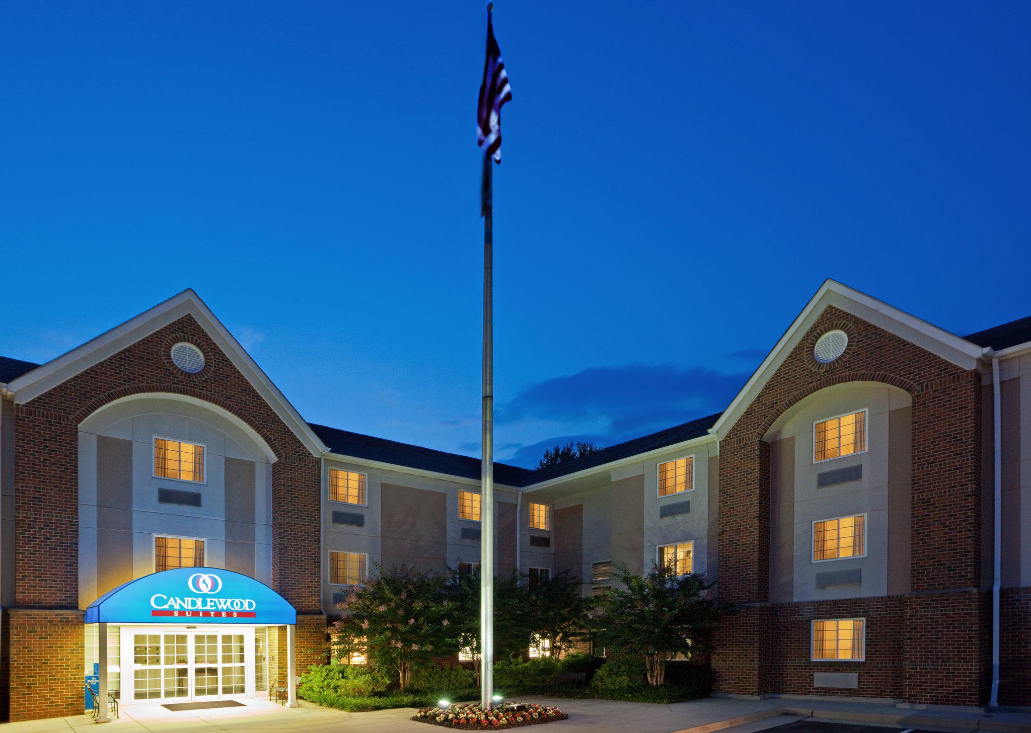 Candlewood Suites Washington-Fairfax Photo