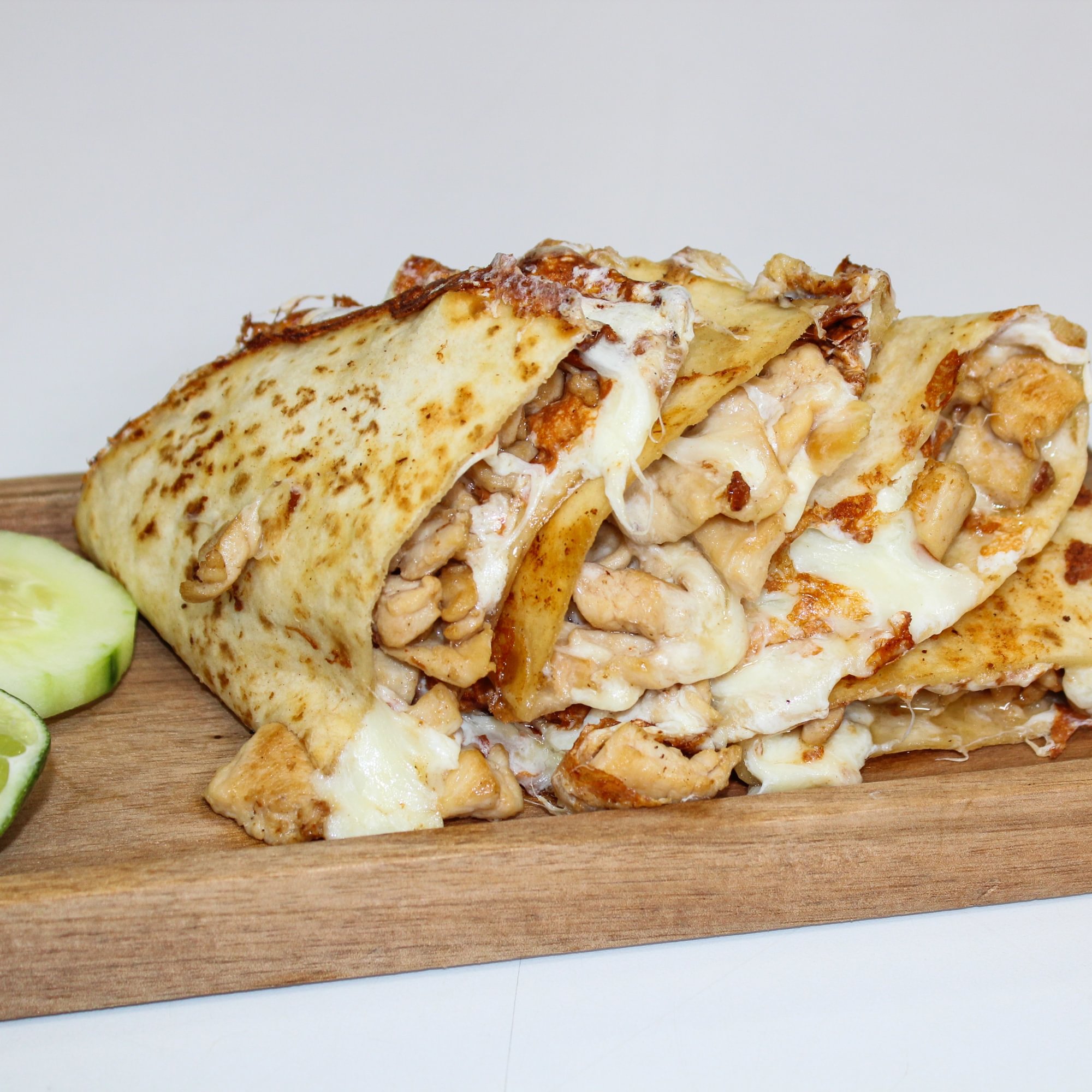 Pollo / Chicken Quesadilla