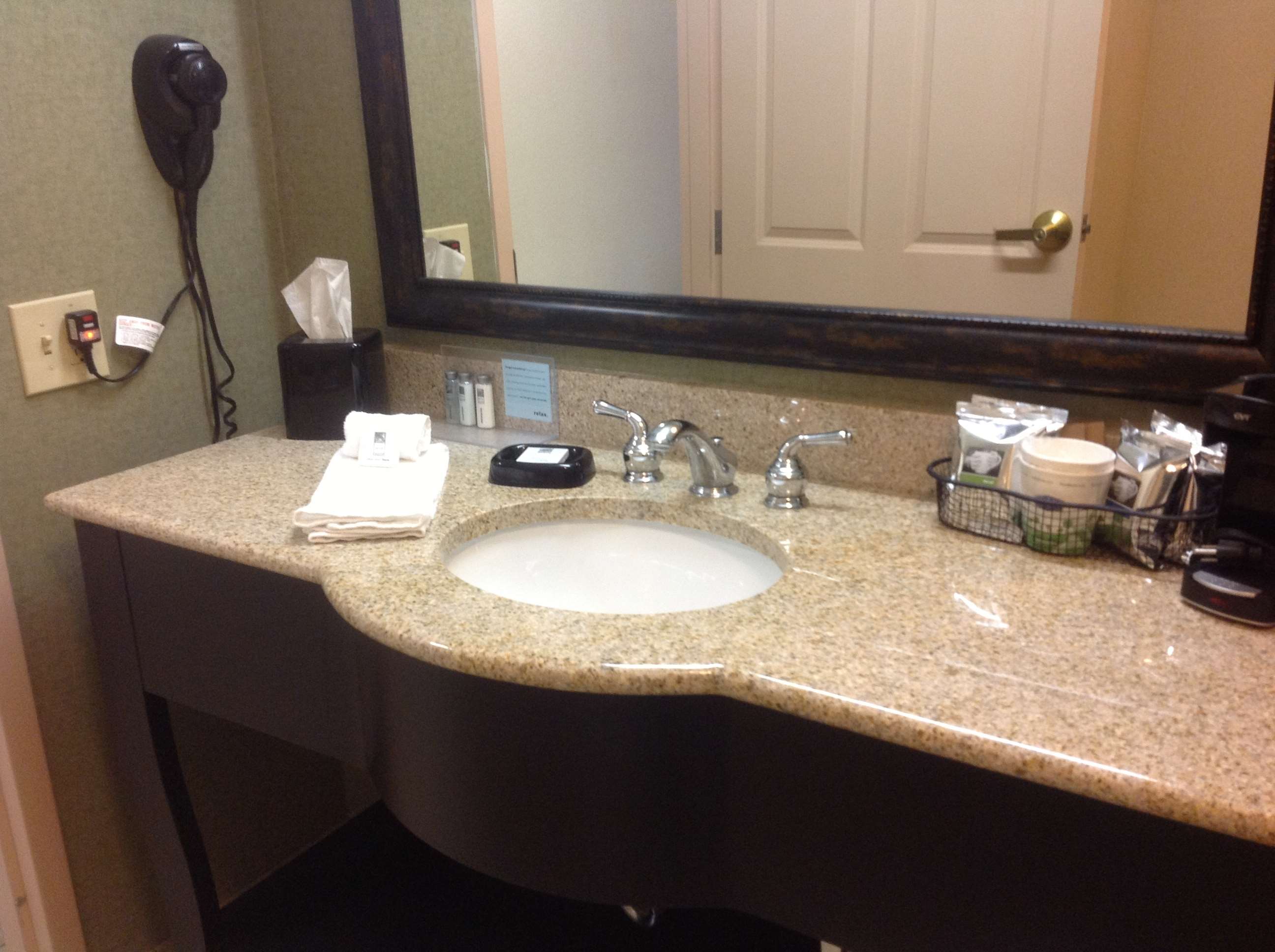 Hampton Inn Covington Photo