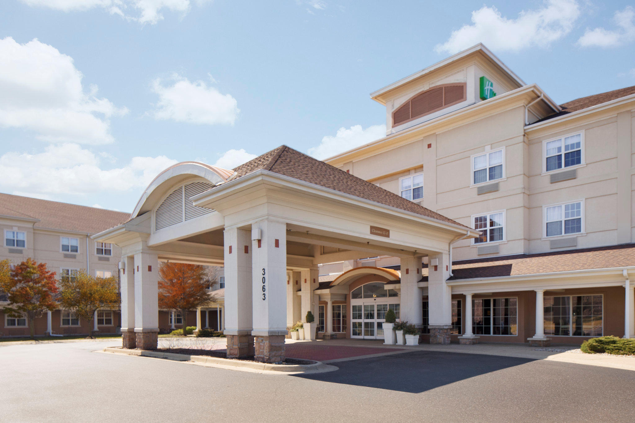 Holiday Inn Grand Rapids - Airport Photo