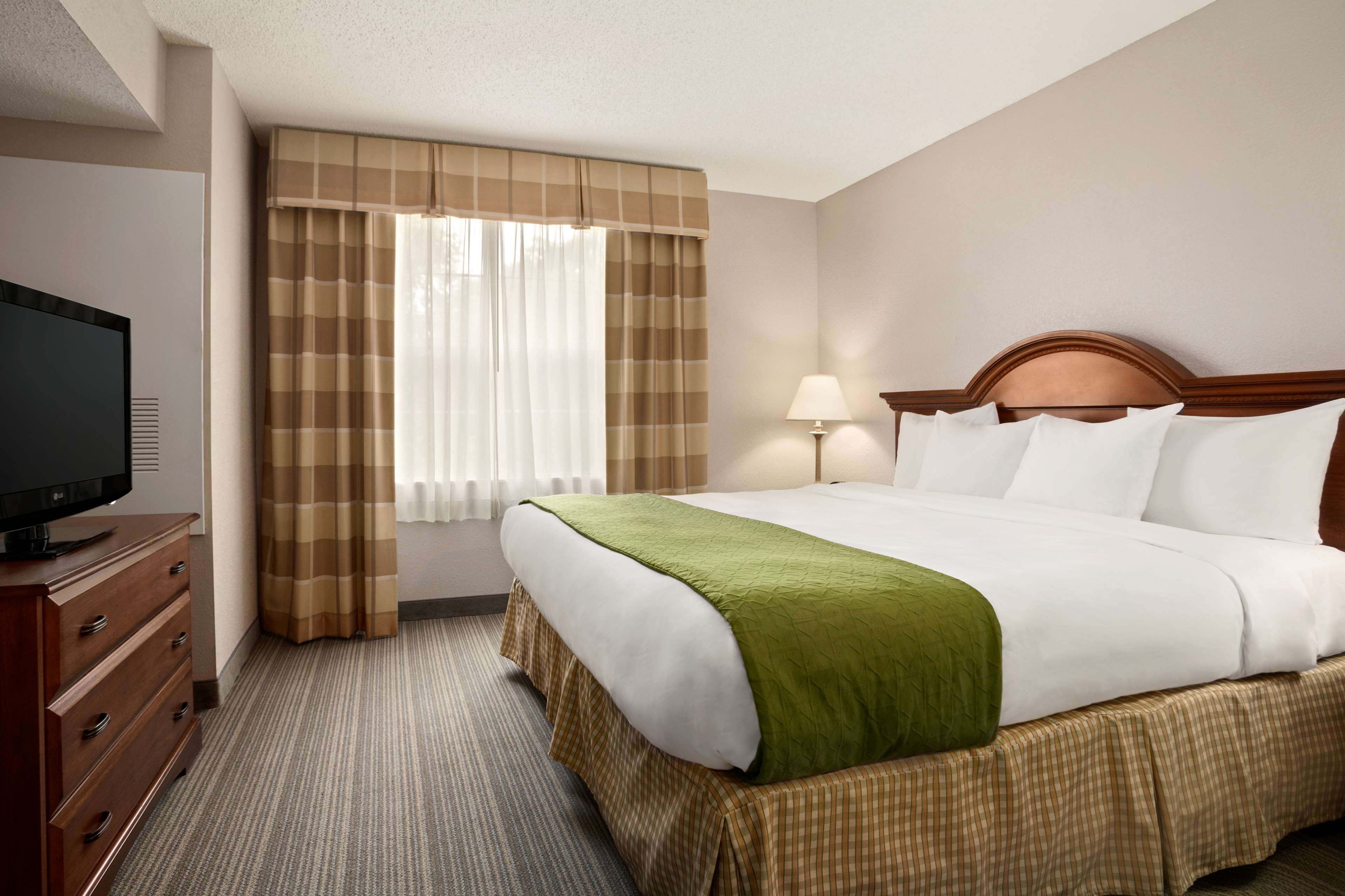 Country Inn & Suites by Radisson, Charlotte University Place, NC Photo