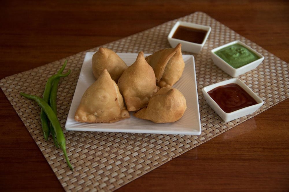 Veg Samosa (2 Pcs)