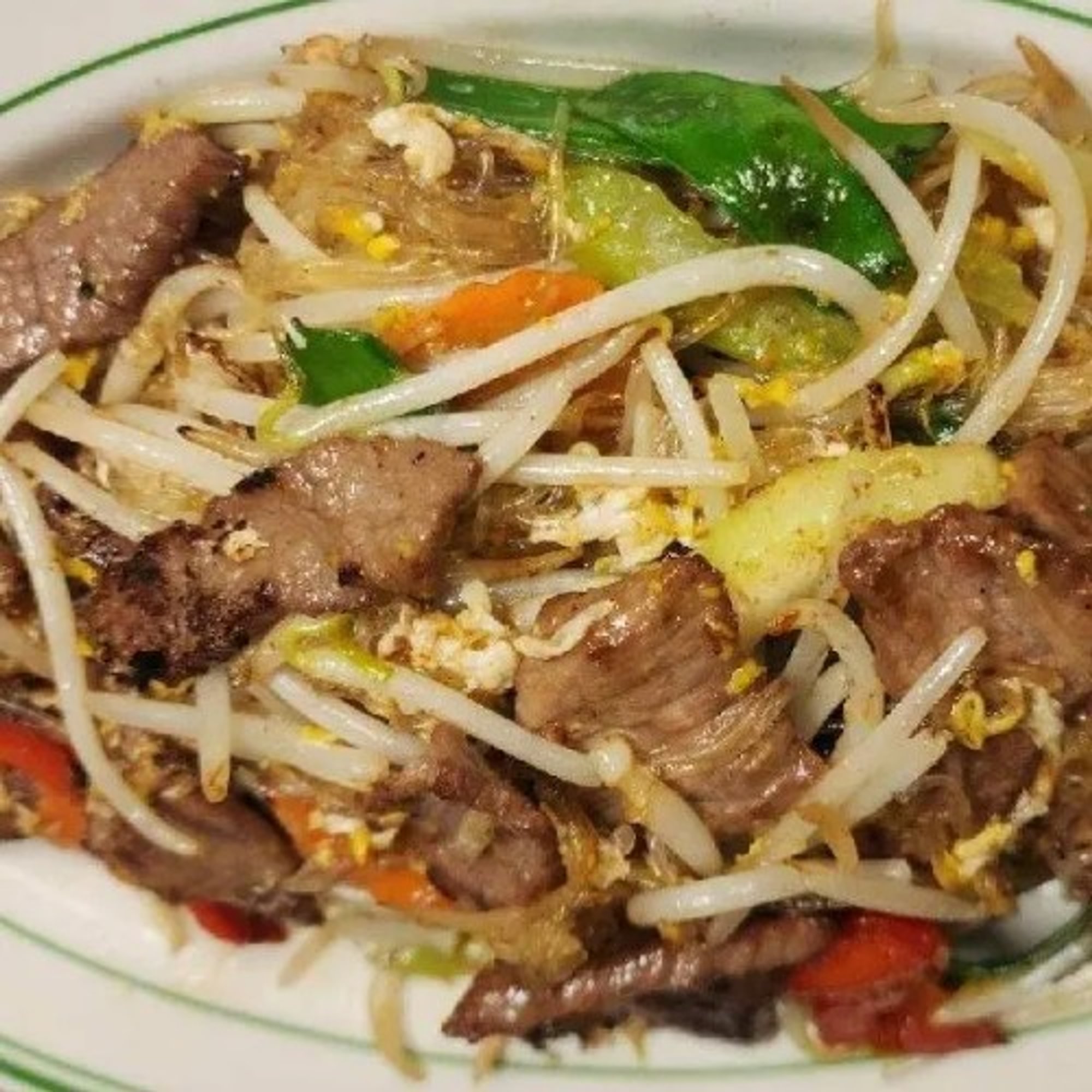 Pad Woon Sen (Stir-Fried Glass Noodle)
