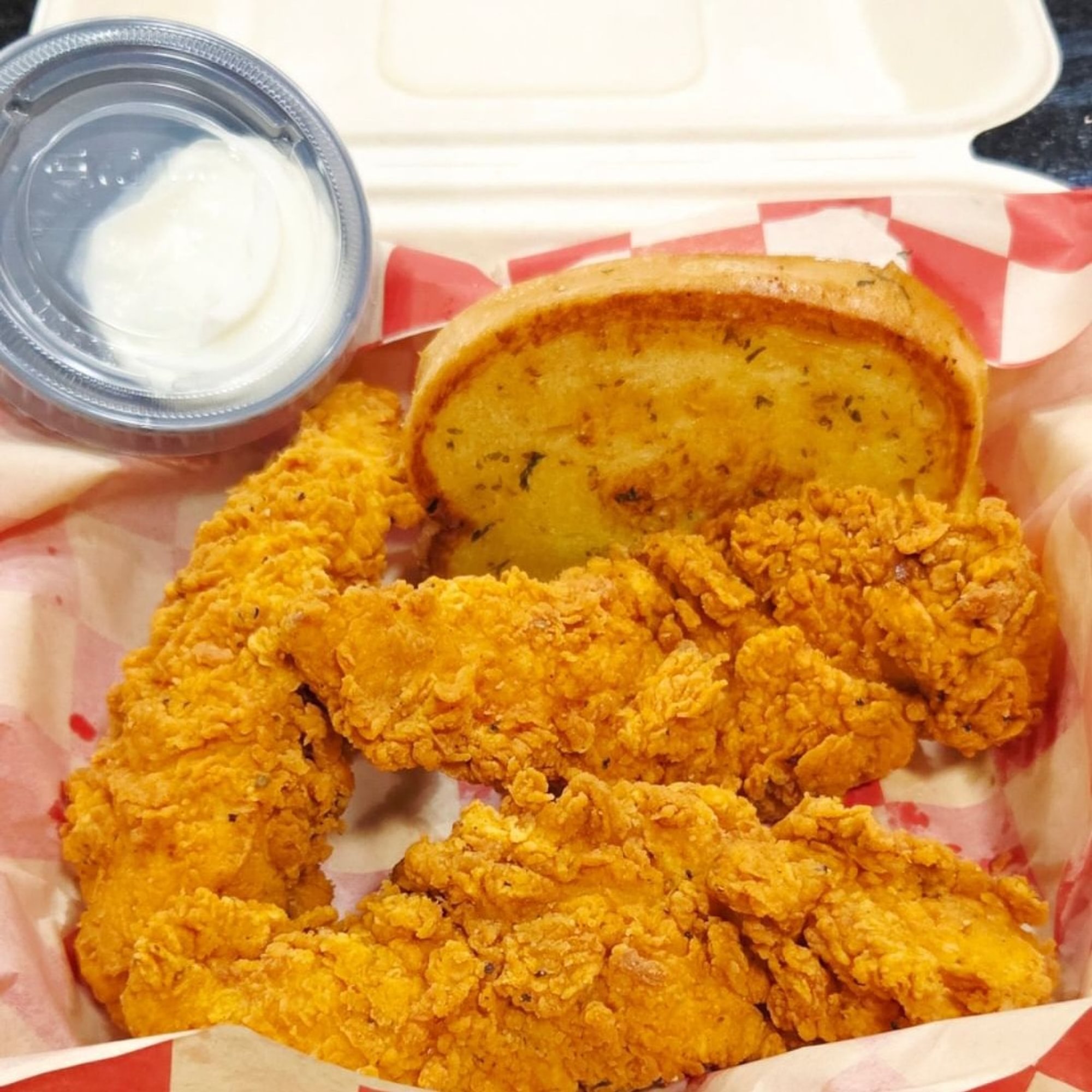 Hand Breaded Chicken Tenders 3 Pieces