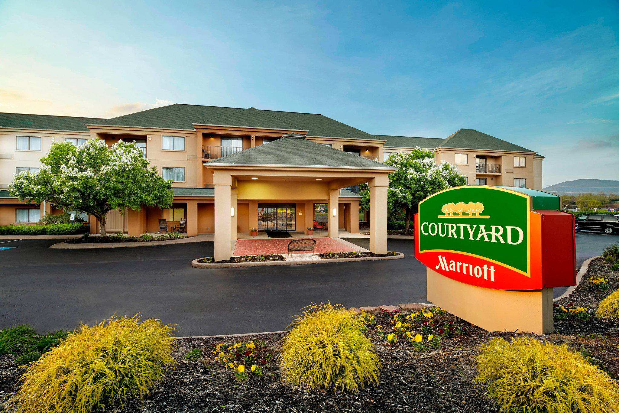 Courtyard by Marriott State College Photo