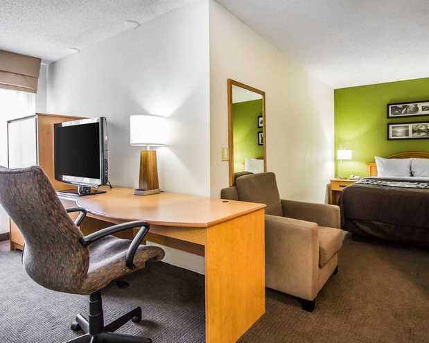 Images Sleep Inn & Suites Airport