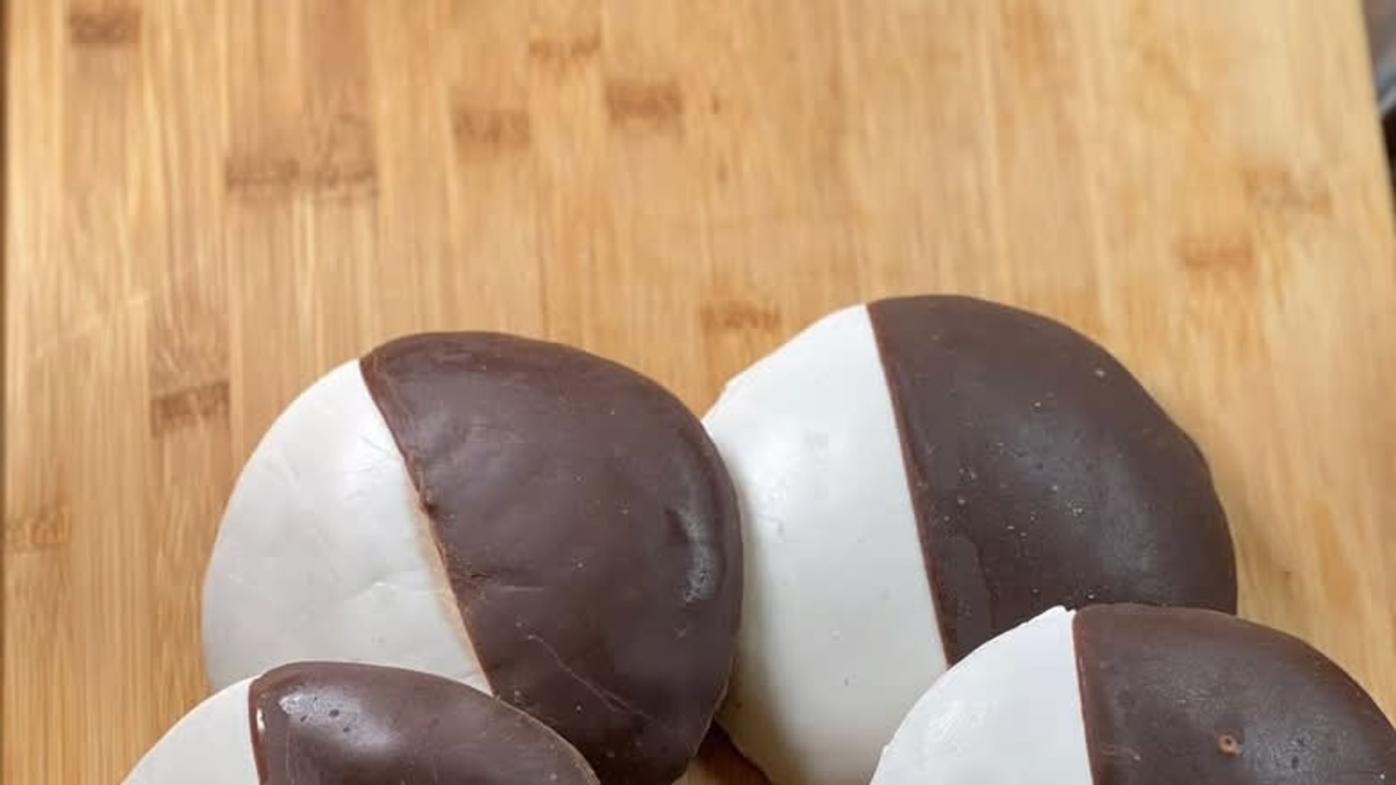 Black and White Cookie